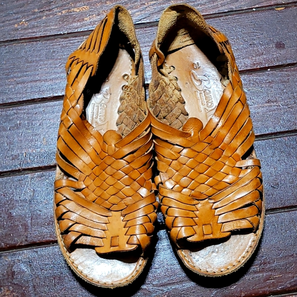 GUC Brand X Huaraches Size 10 Camel sandals